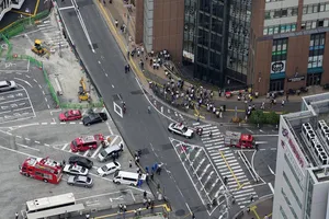 Chánh Văn phòng nội các Nhật xác nhận cựu Thủ tướng Abe bị bắn, tình trạng chưa được xác định