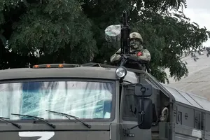 Financial Times: Tin tặc Ukraine dùng 'mỹ nhân kế' dụ lính Nga khai vị trí căn cứ quân sự