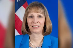 Đại sứ Lynne Tracy. Ảnh: AP