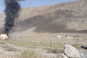 Đụng độ biên giới giữa Kyrgyzstan và Tajikistan ở vùng Batken (Kyrgyzstan) ngày 16-9. Ảnh: REUTERS.