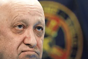 Nóng Nga-Ukraine 3-6: Trùm Wagner nói nhóm này bị Bộ Quốc phòng Nga đặt bom, xe chở quan chức Nga phát nổ