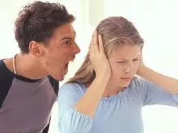 Con tám tháng, vợ có quyền ly hôn? 