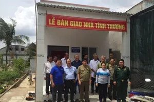 Hội Cựu chiến binh Sở Tư pháp TP.HCM trao nhà tình thương 