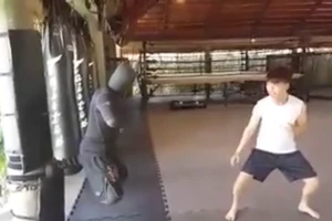 Clip 'cao thủ võ lâm' luyện tuyệt chiêu