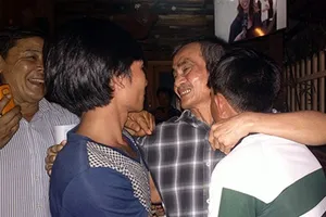 Audio: Ông Nén về nhà trong nước mắt