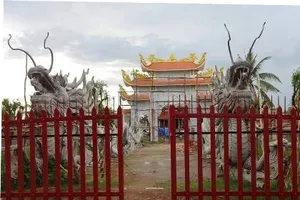 Audio: Nhà thở tổ của Hoài Linh là công trình gì? 