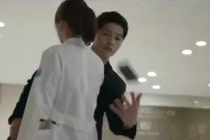 Bị đánh te tua vì học theo 'soái ca' hot nhất trong tuần