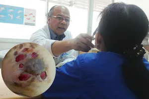 Hiểm họa từ nâng ngực bằng silicon giá rẻ