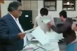 Cách mà sinh viên nộp bài khi bị thầy không nhận