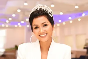 Tối nay, hoa hậu H'Hen Niê về thăm buôn làng 