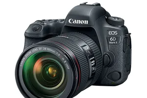 Máy ảnh chuyên nghiệp vẫn sống tốt dù có smartphone 