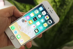 iPhone 6S Lock giá 3,3 triệu, sử dụng không cần SIM ghép