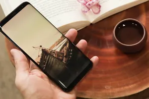 Galaxy S8, S8 Plus giá 6 triệu chiếm luôn phân khúc giá rẻ?