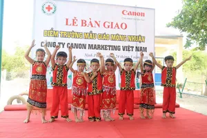 Canon trao tặng phòng học mới cho các trường mầm non khó khăn 