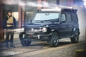 Cận cảnh xe chống đạn 'hầm hố' Mercedes-Benz G-Class Brabus