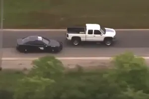 Kỹ thuật PIT của cảnh sát khiến tài xế vi phạm kinh hoàng