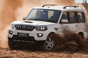 Mahindra Scorpio giá rẻ chỉ 382 triệu, nhiều tiện ích an toàn 