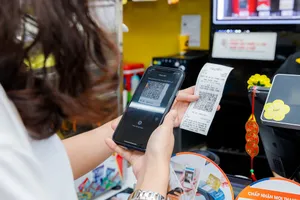 Nhiều ưu đãi hấp dẫn khi thanh toán không dùng tiền mặt