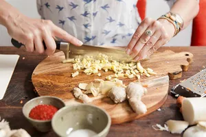 Lợi ích sức khỏe bất ngờ của việc ăn gừng sống