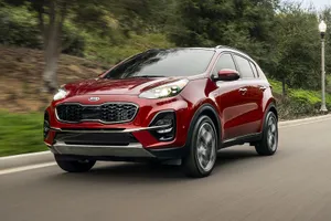 Người đàn ông bị trộm đánh cắp 2 chiếc Kia trong vòng 1 tháng