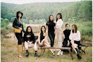 Dàn hoa hậu tung bộ album thần tiên tỉ tỉ đốn tim fan hâm mộ