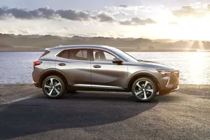 6 chiếc xe ô tô được cải tiến nhiều nhất năm 2021