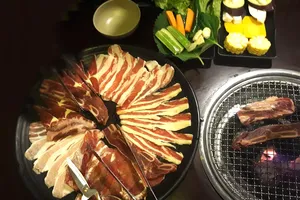 Chế độ ăn uống giúp cải thiện sức khỏe cho người lớn tuổi