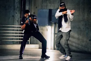 Siêu phẩm hành động 'Xe cấp cứu' chính thức khởi chiếu tại Việt Nam