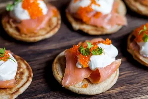 Những số lợi ích sức khỏe tiềm năng của trứng cá hồi