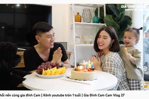 Kênh Youtube hot family đầu tiên tại Việt Nam đạt nút vàng Youtube