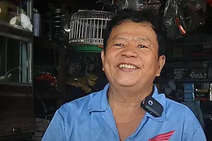 Tiệm sửa xe 0 đồng có 1 không 2 giữa lòng Sài Gòn