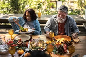 Làm thế nào để tránh tăng cholesterol trong kỳ nghỉ lễ?