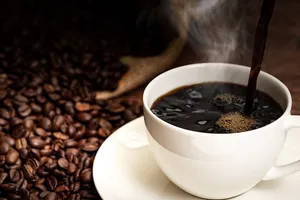 Tác dụng bất ngờ của việc uống cà phê vào buổi sáng
