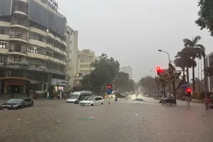 Xe bị ngập nước: Tuyệt đối tránh thủy kích và cách khắc phục khẩn cấp