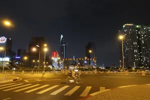 TP.HCM vắng lặng trong đêm giao thừa