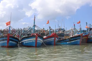 Báo Pháp Luật TP.HCM cùng tỉnh Bà Rịa - Vũng Tàu tổ chức Tọa đàm 'Chung tay gỡ thẻ vàng cho hải sản Việt'