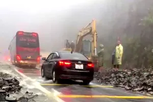 Khắc phục sự cố sạt lở, thông xe đèo Khánh Lê nối Nha Trang - Đà Lạt