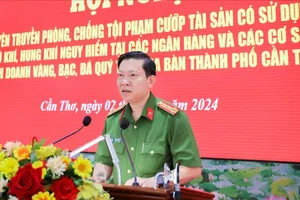 Công an TP Cần Thơ tập huấn kỹ năng xử lý tình huống khi bị cướp cho các ngân hàng, tiệm vàng