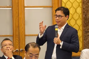 Chính phủ Việt Nam làm gì để không bị kiện?