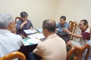 Đại biểu Quốc hội tiếp các bị cáo vụ 'không tội thành có tội'