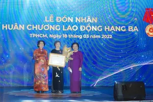 TP.HCM mong doanh nghiệp và Công ty PNJ tiếp tục hỗ trợ người dân