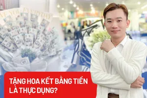 Tặng hoa kết bằng tiền là thực dụng?