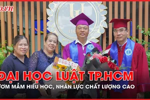 ĐH Luật TP.HCM: 'Sự học là mãi mãi'