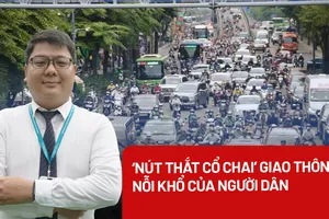 Người dân khổ sở vì 'nút thắt cổ chai' giao thông