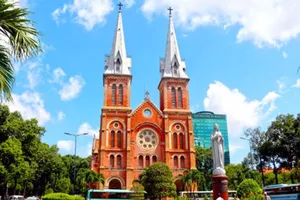 Khách Tây chỉ ra 7 lý do nên đến Sài Gòn trước Hà Nội