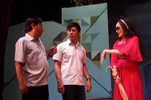 Cấp giấy phép vở diễn từng năm: bầu sô muốn xỉu!