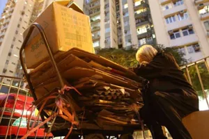 Hong Kong - Nơi vực thẳm giàu nghèo sâu nhất 40 năm qua