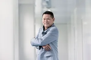 Tỉ phú gốc Việt lần đầu lọt tốp 400 người giàu nhất nước Mỹ