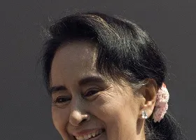 Đảng của bà Suu Kyi thắng lớn trong tổng tuyển cử Myanmar
