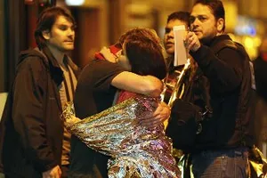 Khủng bố Paris: Nhiều người nhầm là kịch bản của chương trình hòa nhạc